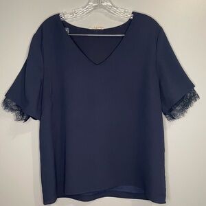 Twenty Ten Women's Navy Blouse V-Neck Lace Short Sleeve Size Large Business EUC